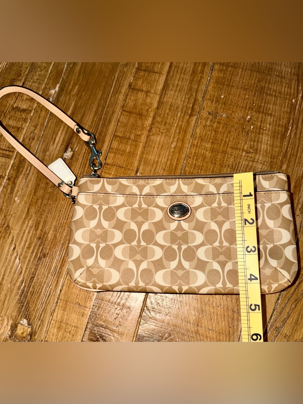 Coach Signature Peyton Dream C Go-Go Wristlet / Wallet - neutral colorway 🐚 - Picture 6 of 15